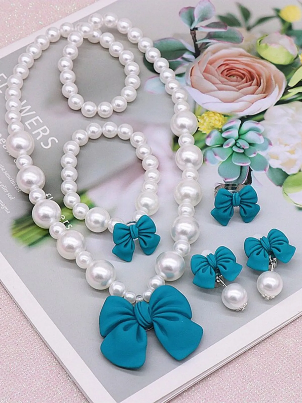 All Glammed Up Pearl Jewelry Set