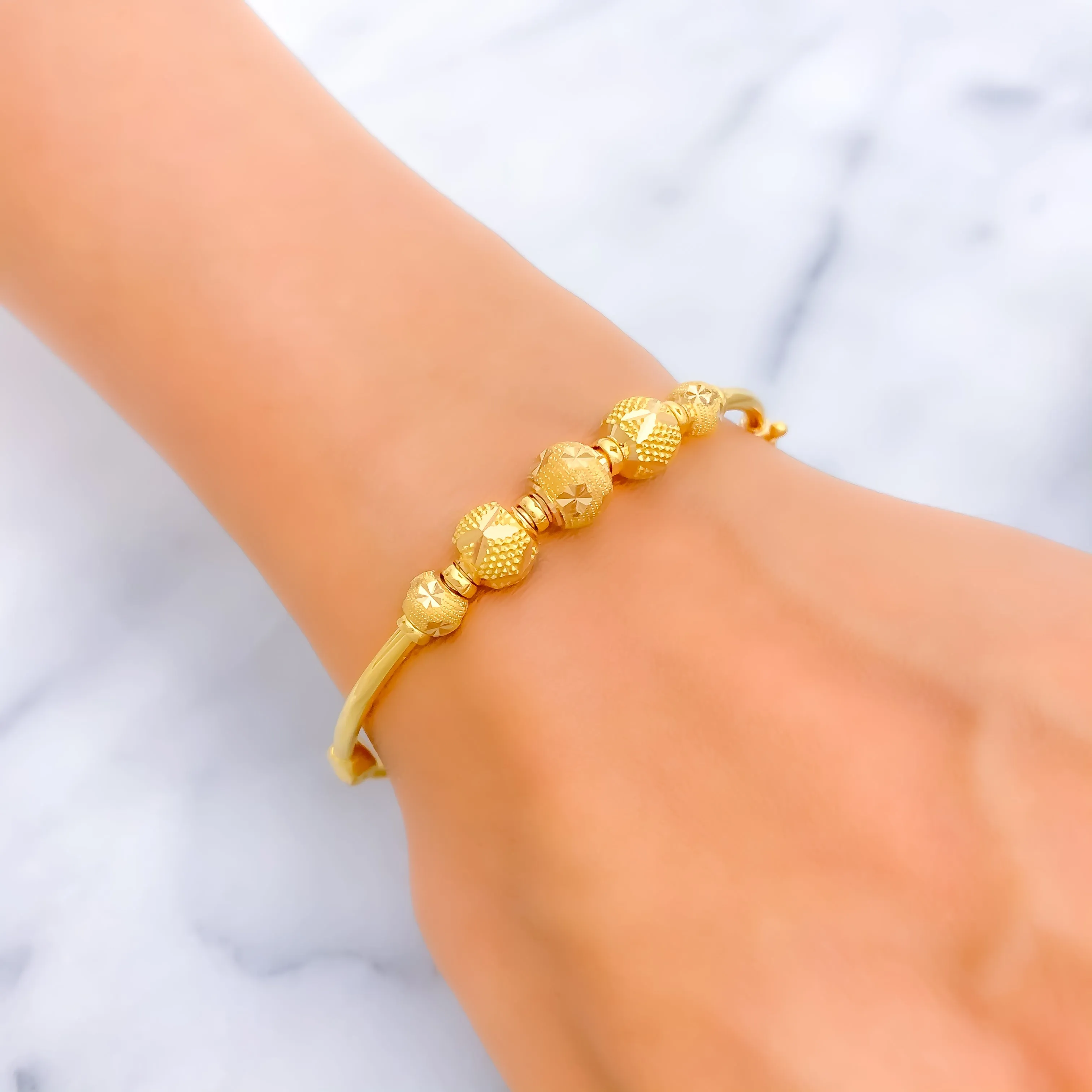 Alternating Floral 22k Gold Bangle Bracelet