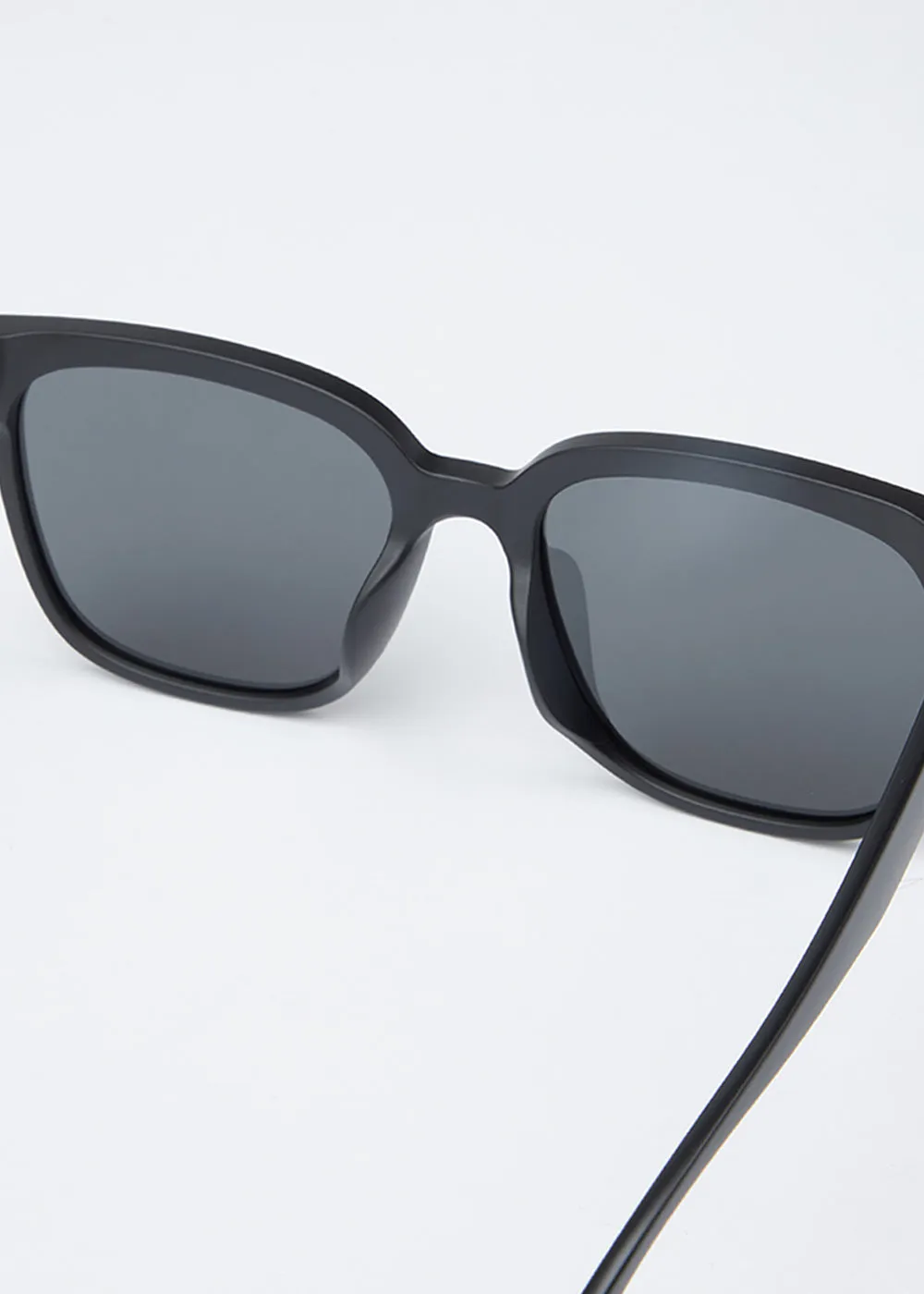 Black Unisex Square Sunglasses