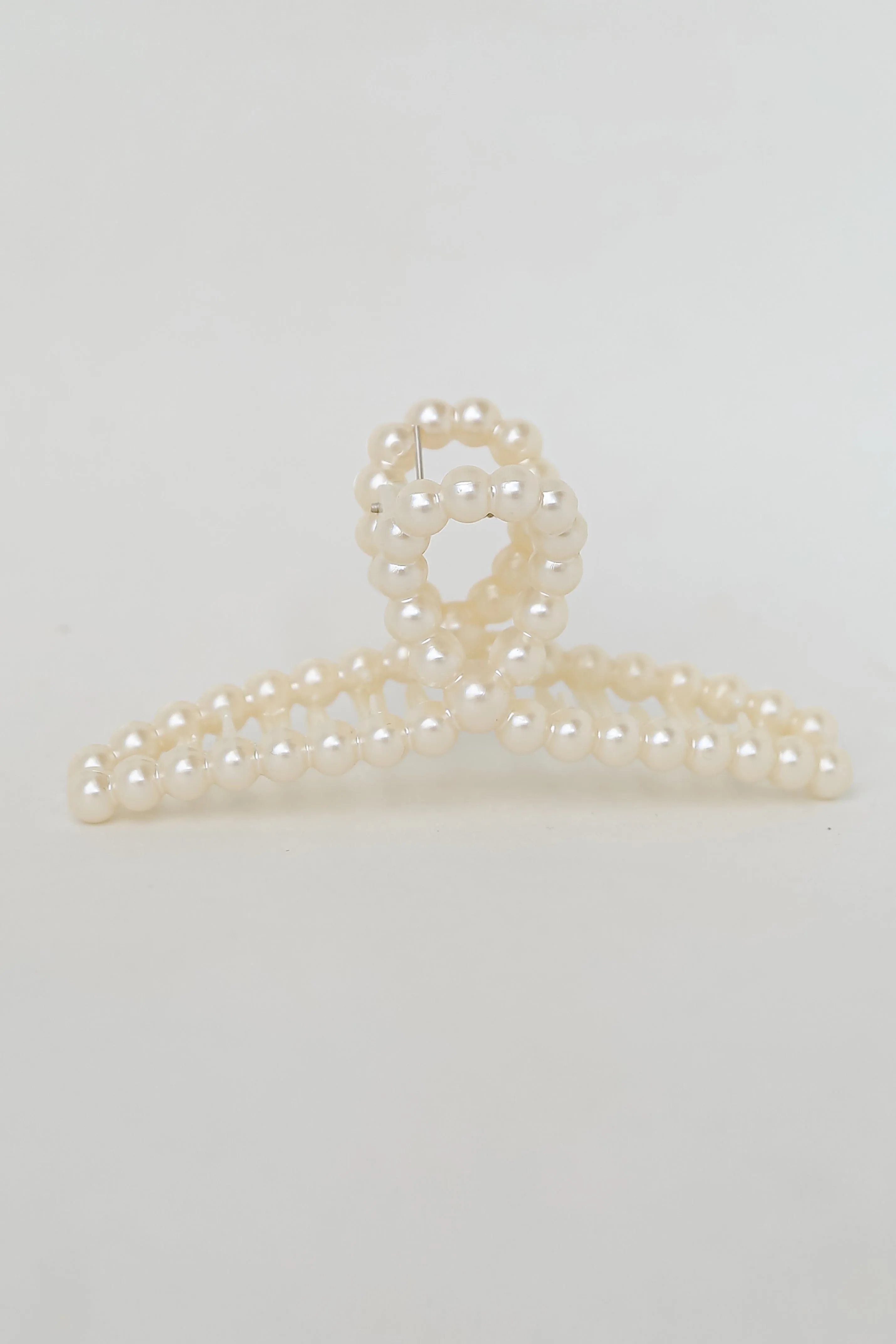 Emily Pearl Claw Hair Clip