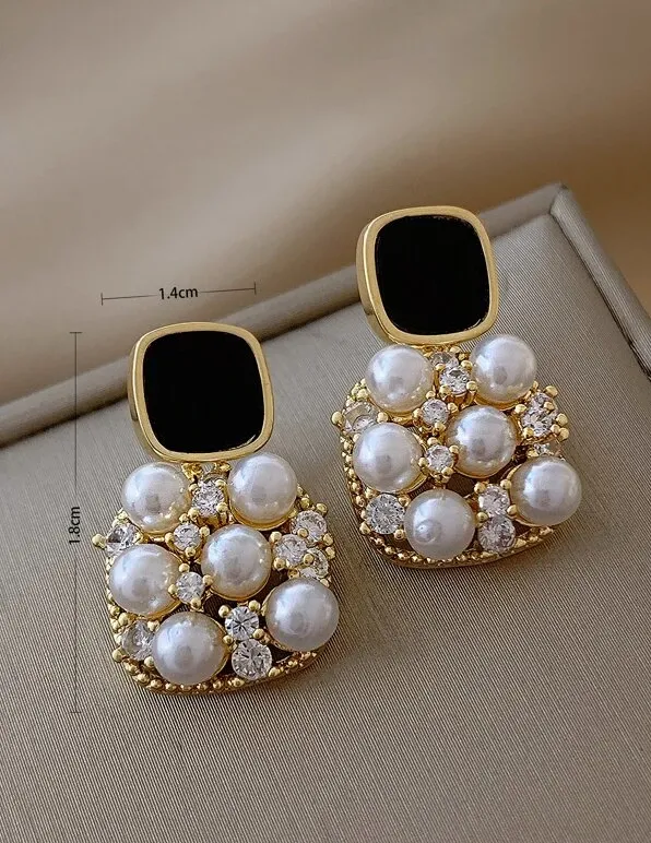 Faux Pearl Decor Drop Earrings