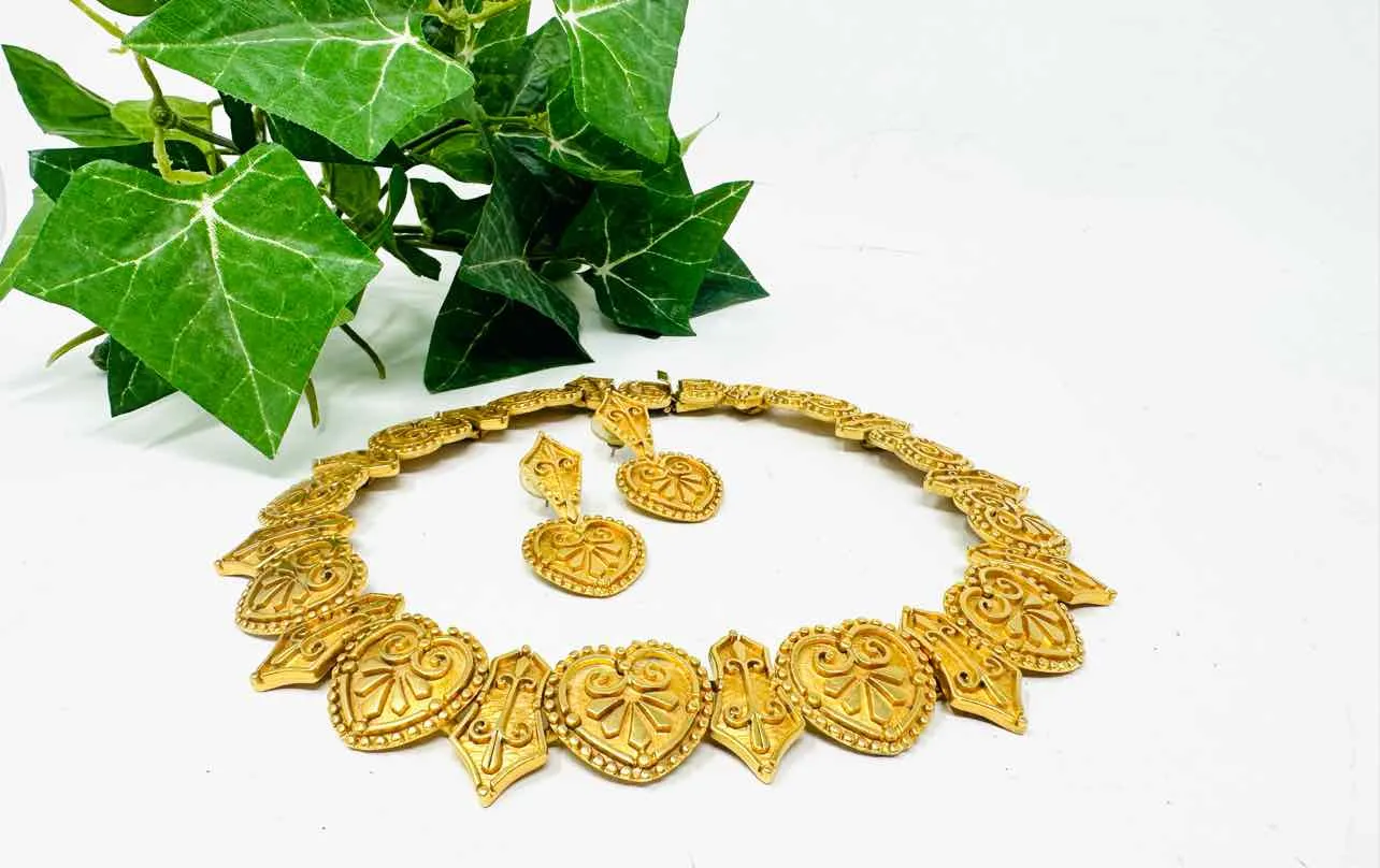 Gold Heart Metal Vintage Jewelry Necklace/ER Set