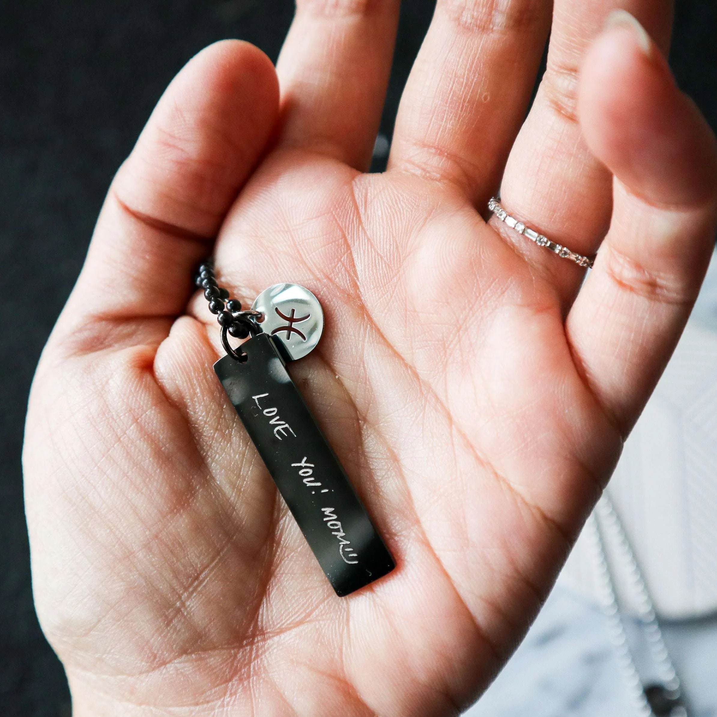 RIVER - ENGRAVED NECKLACE