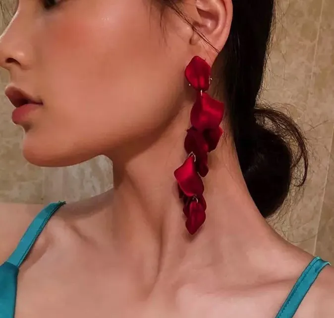 RUBIS LONG ROUND DROP EARRINGS