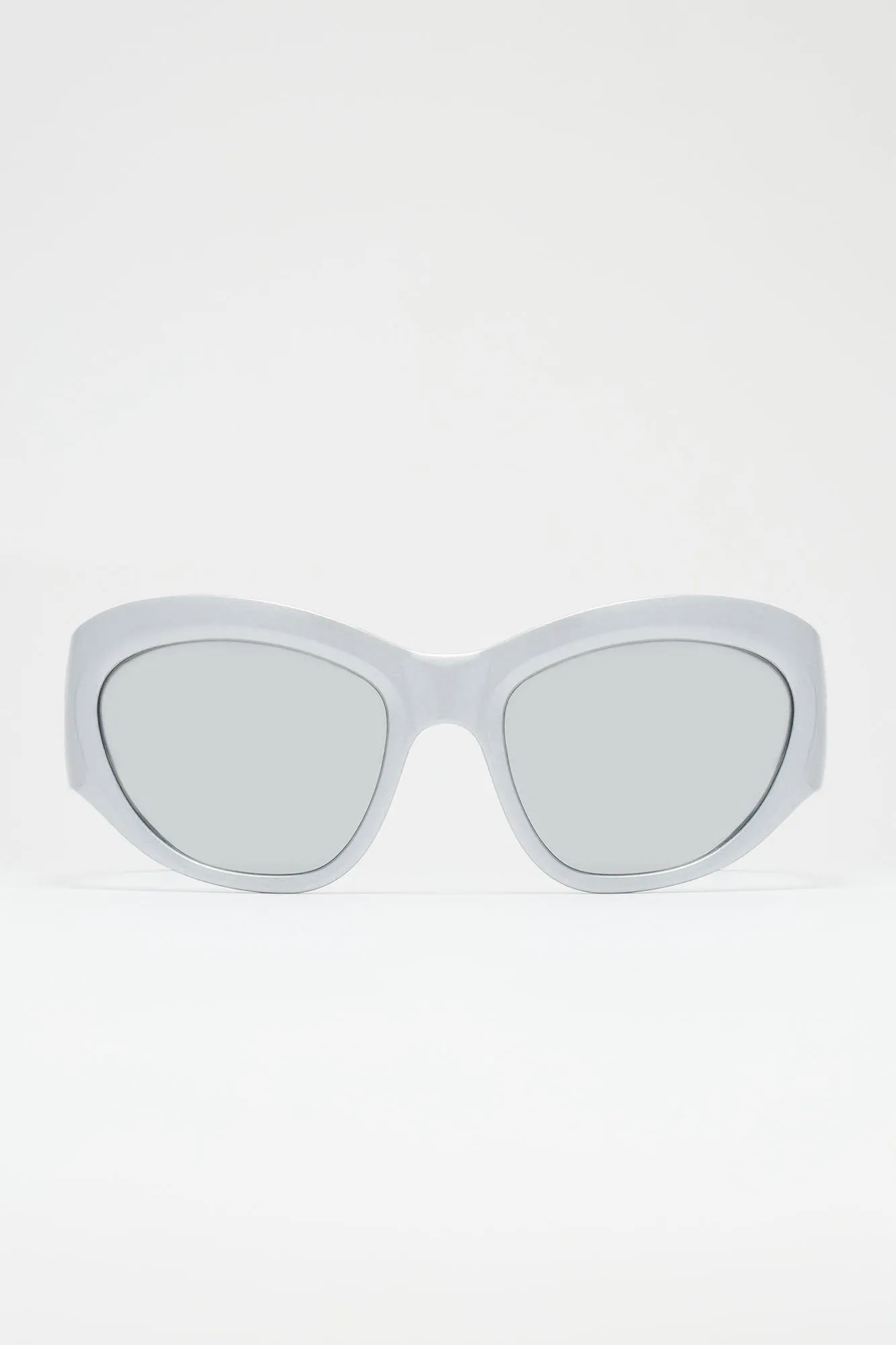 Set The Trend Sunglasses - Silver