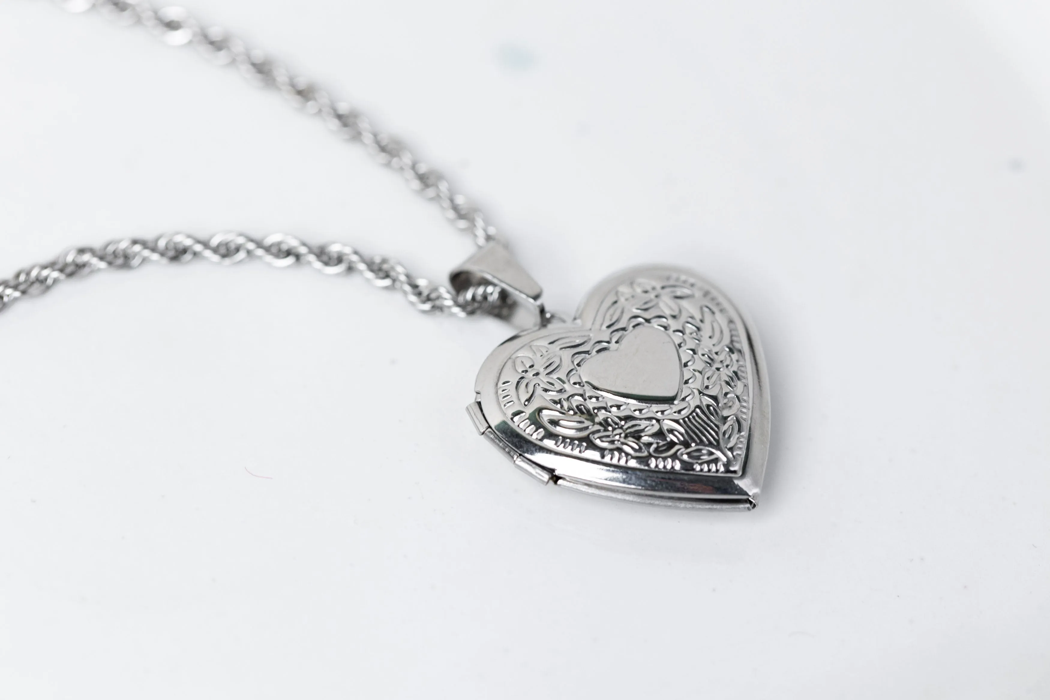 Silver locker necklace